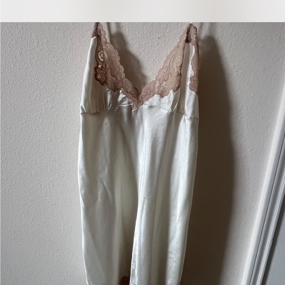 Silky Cream Lace Chemise